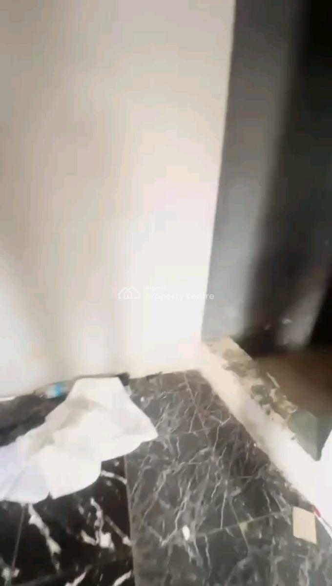 a Decent and Standard Miniflat, Upstairs with Pop, Personal Balcony, Jibowu-waec Axis, Yaba, Lagos, Mini Flat (room and Parlour) for Rent