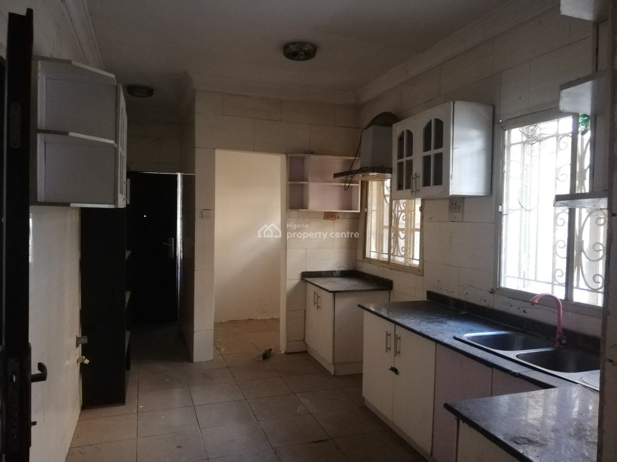 Serviced 3 Bedroom Apartment with Bq Upstairs, Kusenla Road, Ikate Elegushi, Lekki, Lagos, Flat / Apartment for Rent
