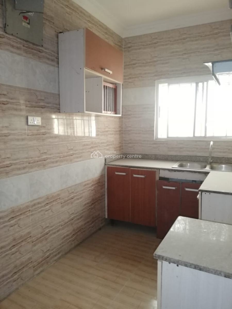Serviced 3 Bedroom Apartment with Bq Upstairs, Kusenla Road, Ikate Elegushi, Lekki, Lagos, Flat / Apartment for Rent