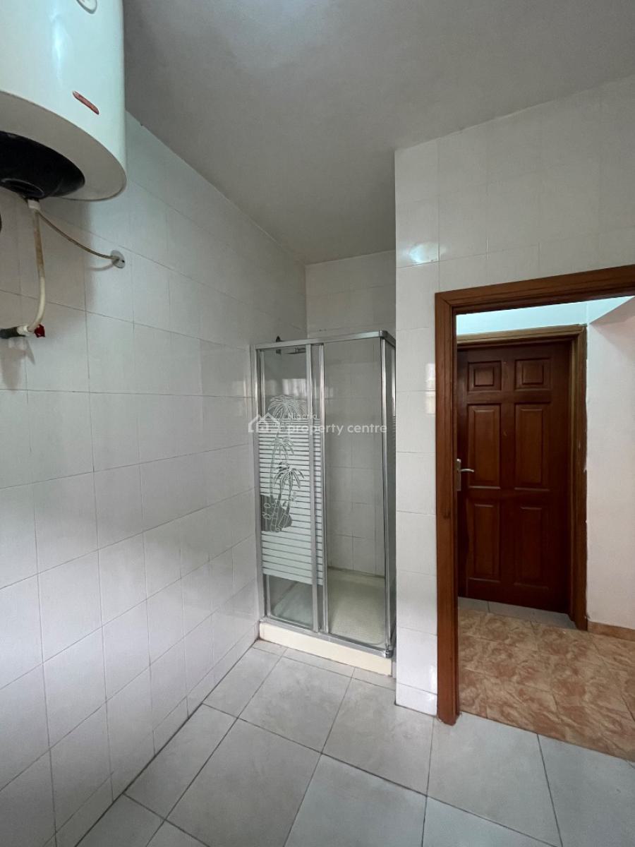 Spacious 2 Bedroom, Lekki Phase 1, Lekki, Lagos, Flat / Apartment for Rent