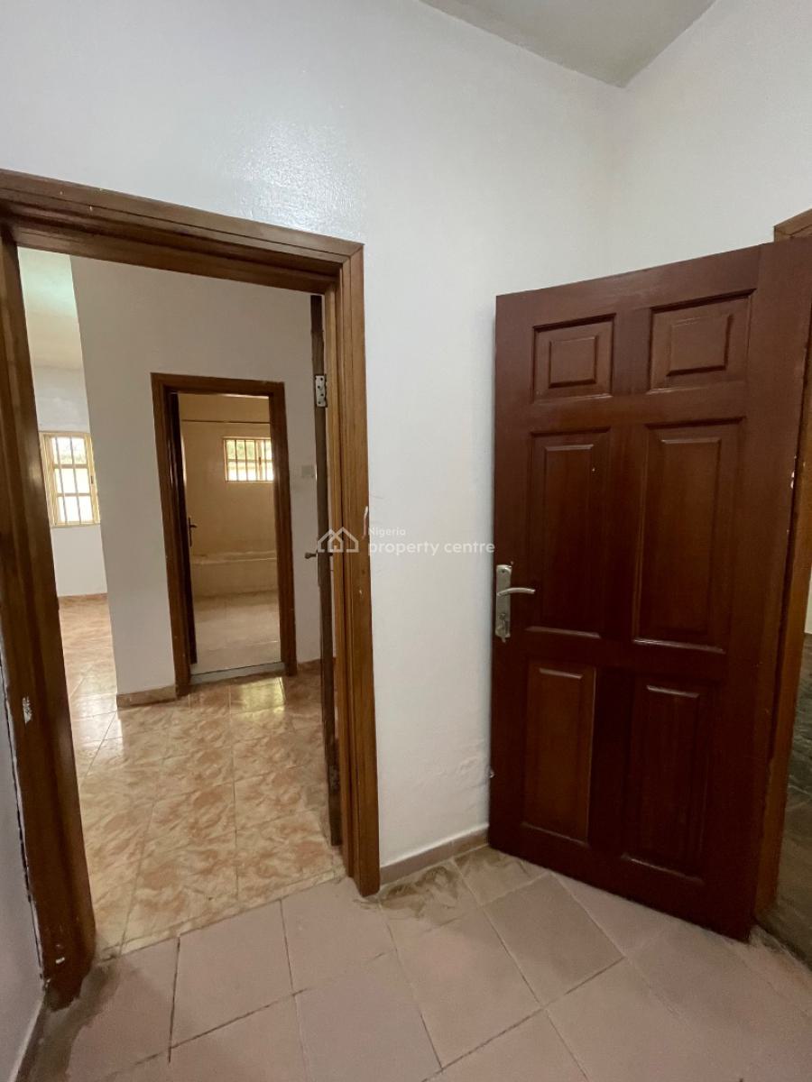 Spacious 2 Bedroom, Lekki Phase 1, Lekki, Lagos, Flat / Apartment for Rent