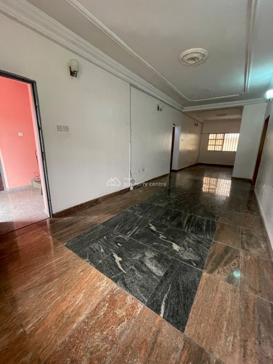 Spacious 2 Bedroom, Lekki Phase 1, Lekki, Lagos, Flat / Apartment for Rent