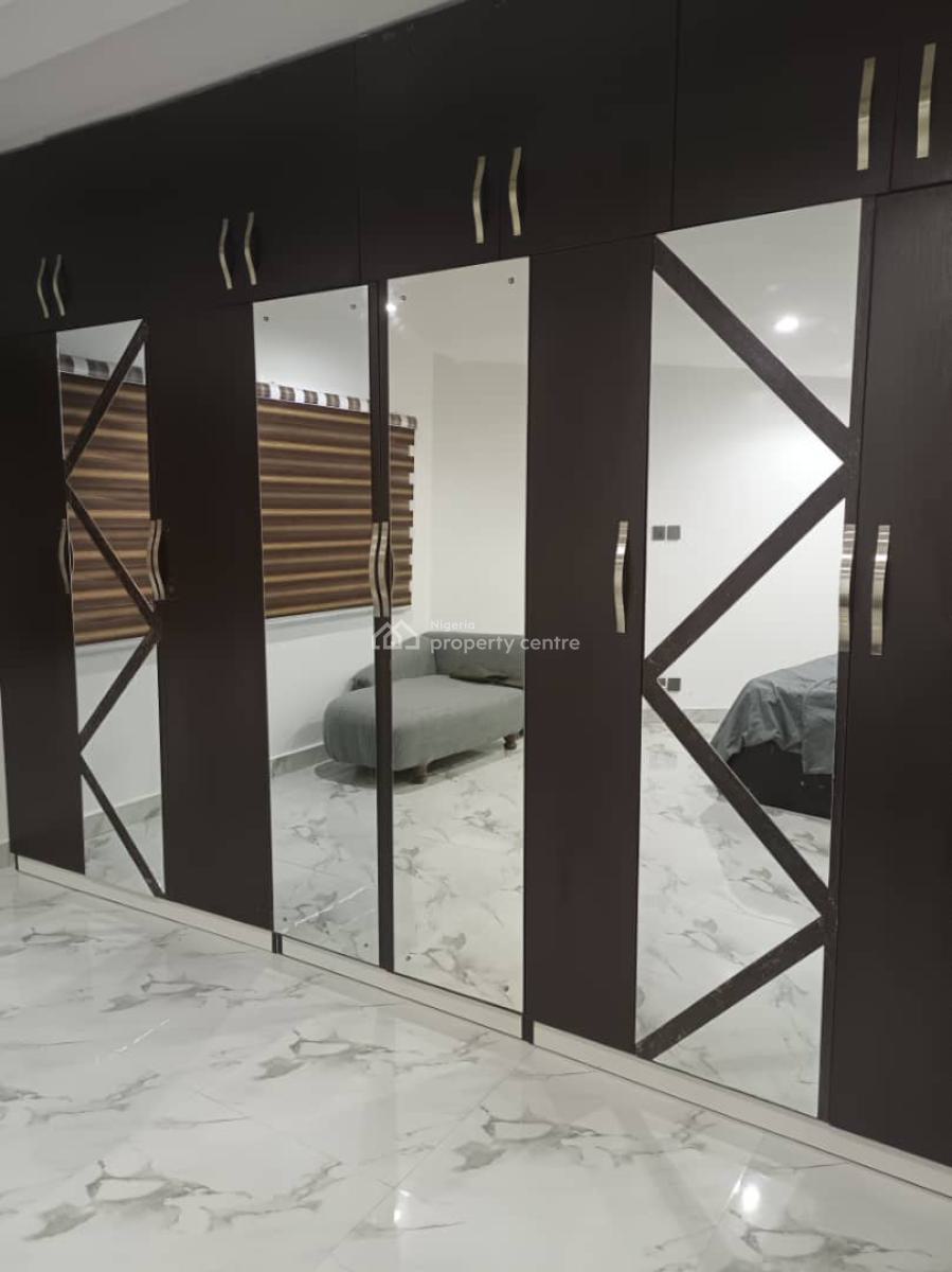 Centrally Located and Move-in Ready One Bedroom Luxury Apartment, Ademola Adetokunbo Crescent, Wuse 2, Abuja, Mini Flat (room and Parlour) for Rent