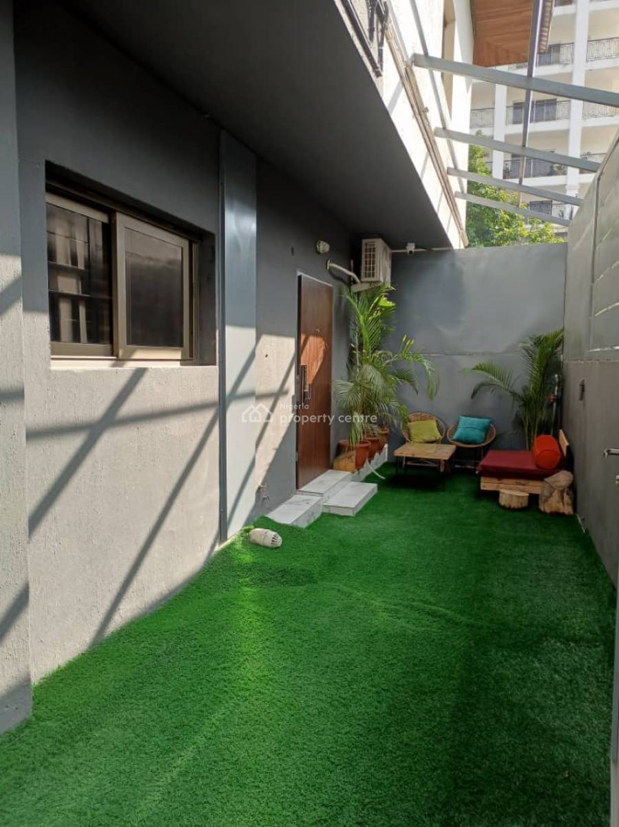 Centrally Located and Move-in Ready One Bedroom Luxury Apartment, Ademola Adetokunbo Crescent, Wuse 2, Abuja, Mini Flat (room and Parlour) for Rent