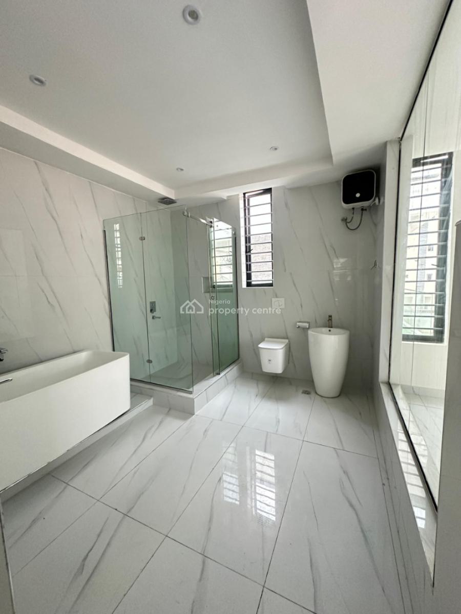 Spacious 5-bedroom Detached Duplex with Bq & Swimming Pool, Lekki County, Lekki, Lagos, Detached Duplex for Sale