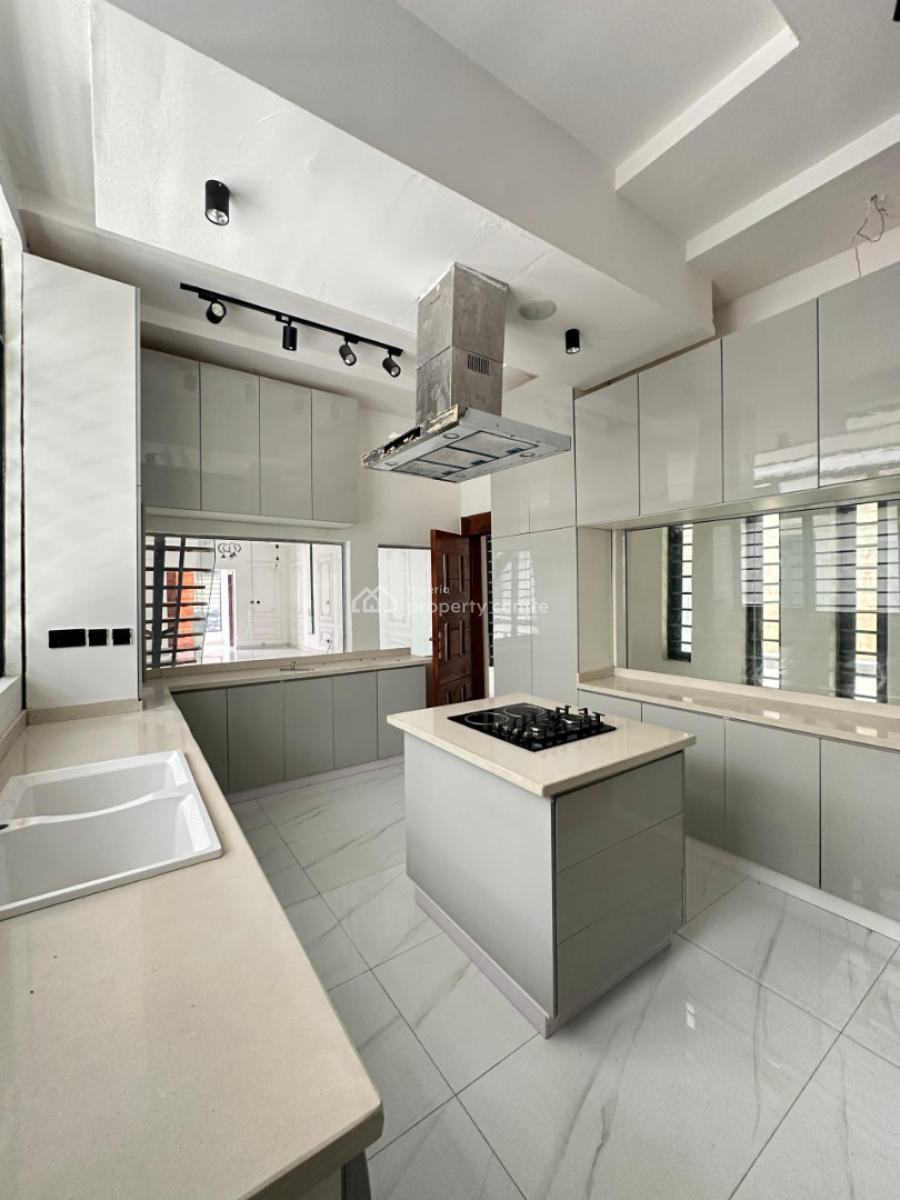 Spacious 5-bedroom Detached Duplex with Bq & Swimming Pool, Lekki County, Lekki, Lagos, Detached Duplex for Sale