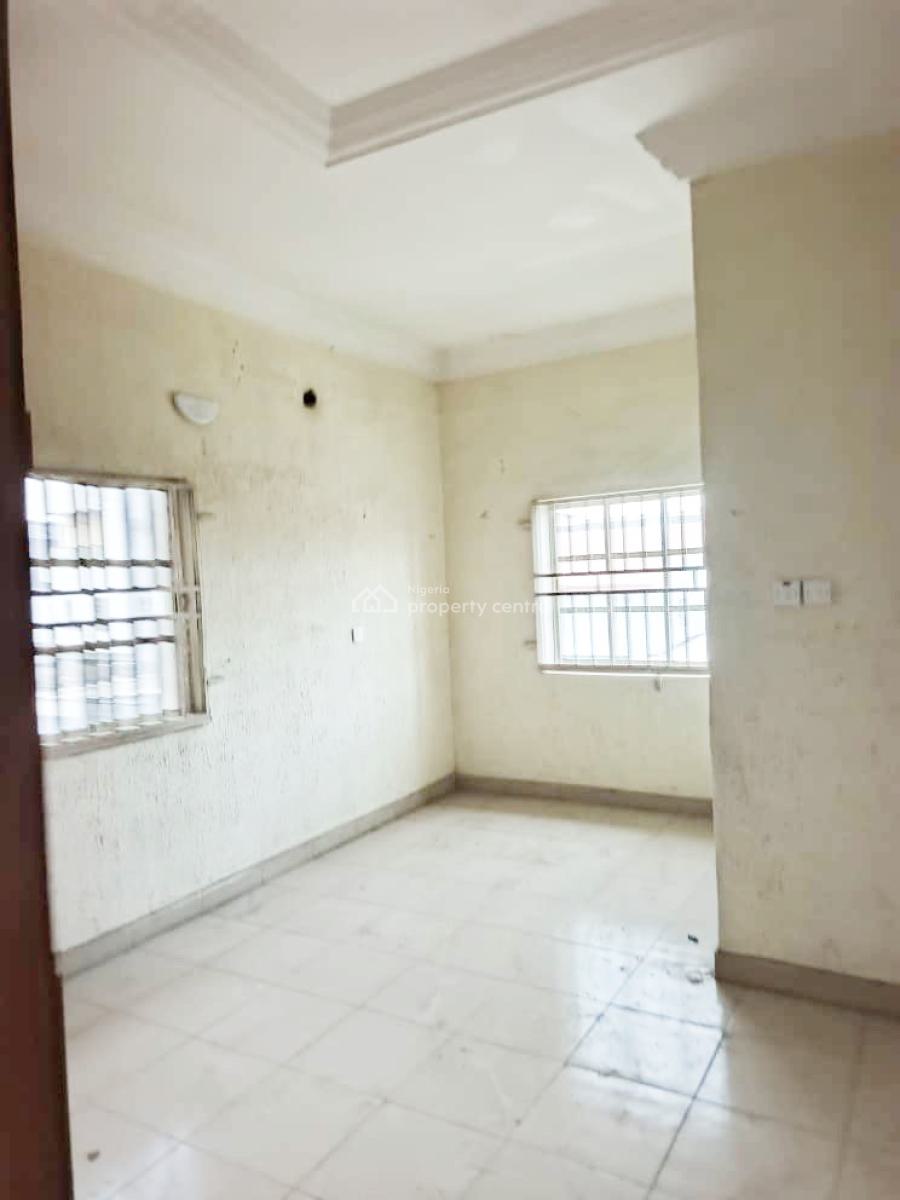 Luxury 3 Bedroom Flat, Off Ogunnusi Road, Omole Phase 1, Ikeja, Lagos, Flat / Apartment for Rent