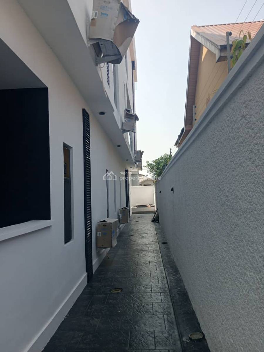 Luxury Newly Built 5 Bedroom Fully Detached House with Bq in Gated Est, Lekki Phase 1, Lekki, Lagos, Detached Duplex for Sale