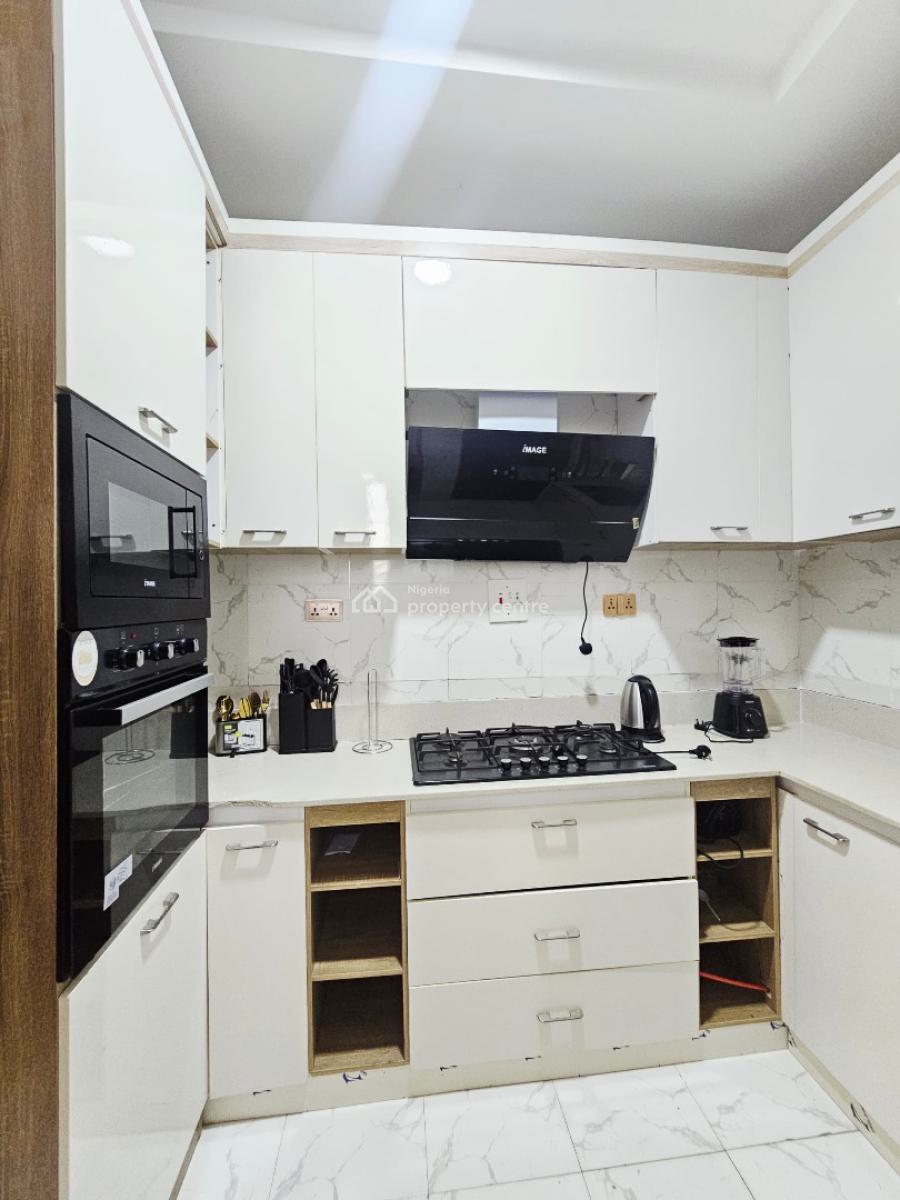 2 Bedroom Apartment with Elevator & 10kva Solar Inverter + Lithium Bat, Ikate, Lekki Phase 1, Lekki, Lagos, Block of Flats for Sale