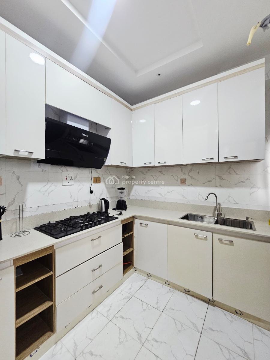 2 Bedroom Apartment with Elevator & 10kva Solar Inverter + Lithium Bat, Ikate, Lekki Phase 1, Lekki, Lagos, Block of Flats for Sale