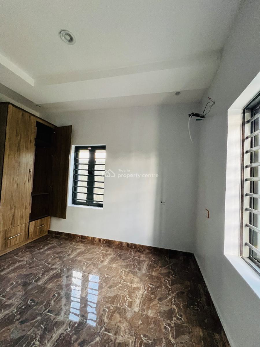 Very Sharp Standard 2 Bedroom Apartment in a Well Secured Estate, Ajayi Apata Just After Shoperight, Sangotedo, Sangotedo, Ajah, Lagos, Flat / Apartment for Rent