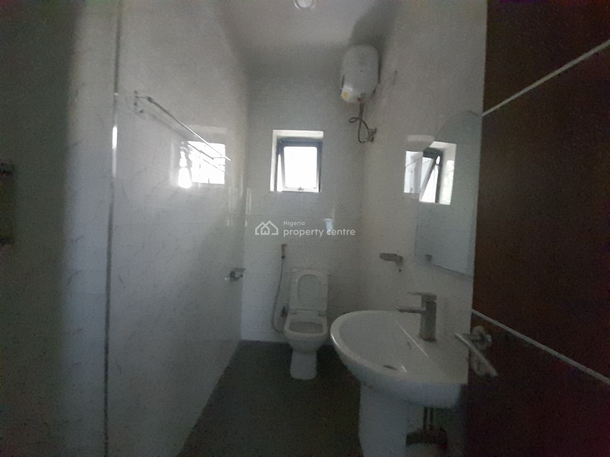 Well Located 4 Bedroom Terraced House with Bq, Asokoro District, Abuja, Terraced Duplex for Rent