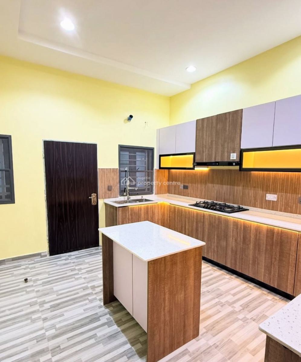 Newly Built 4 Bedroom Terraced Duplex with Bq, Guzape District, Abuja, Terraced Duplex for Rent