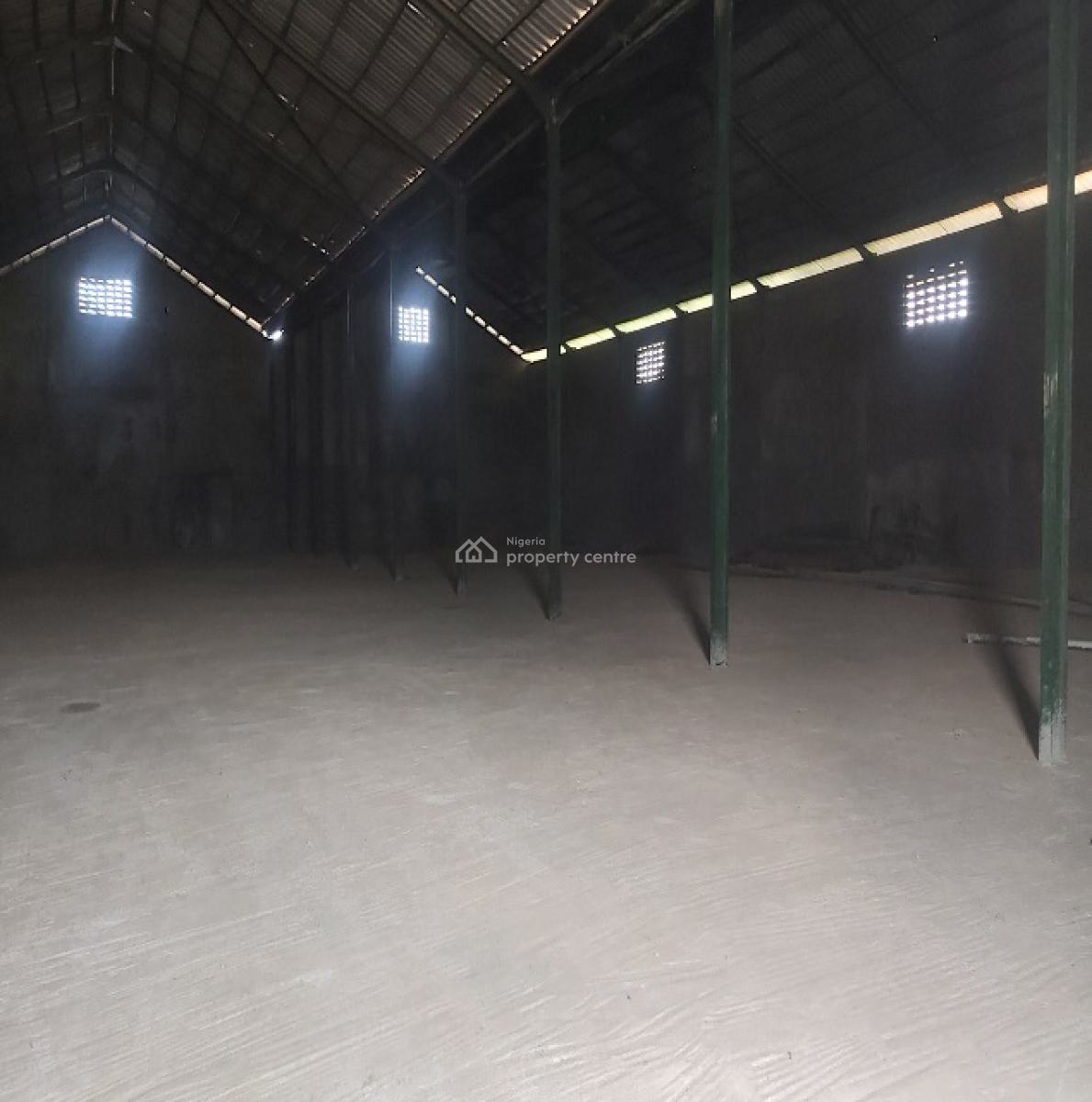 2 Bay Warehouse, Off Hadejia Road, Gundunwawa, Kano Municipal, Kano, Warehouse for Rent