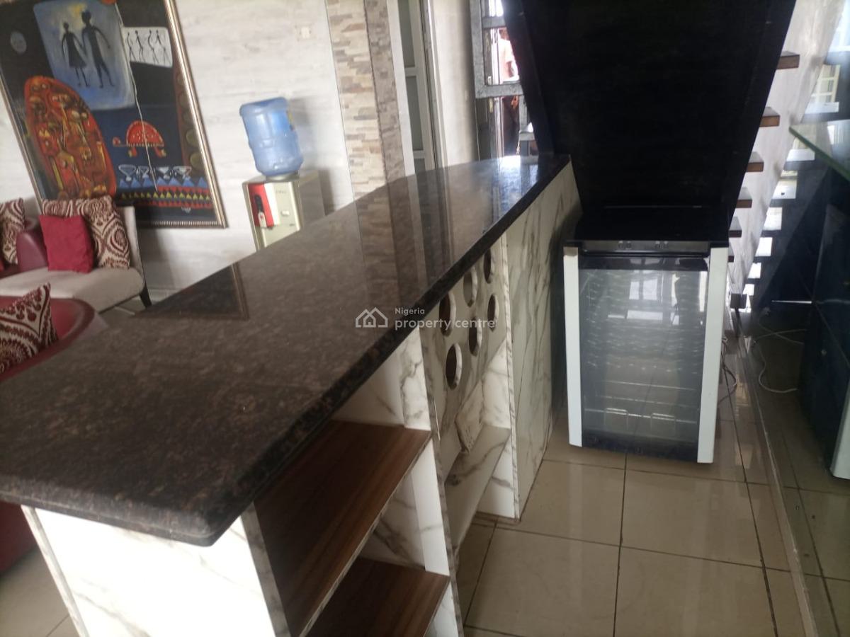 Furnished 3 Bedroom Maisonette on The 5th Floor, Inside 1004 Estate, Victoria Island (vi), Lagos, Flat / Apartment for Rent