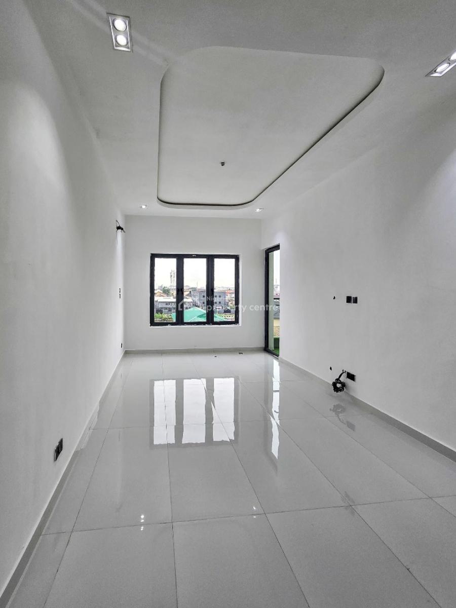 Sleek 4 Bedroom Maisonette with Pool, Bq, Gym and Elevator, Lekki Phase 1, Lekki, Lagos, House for Sale
