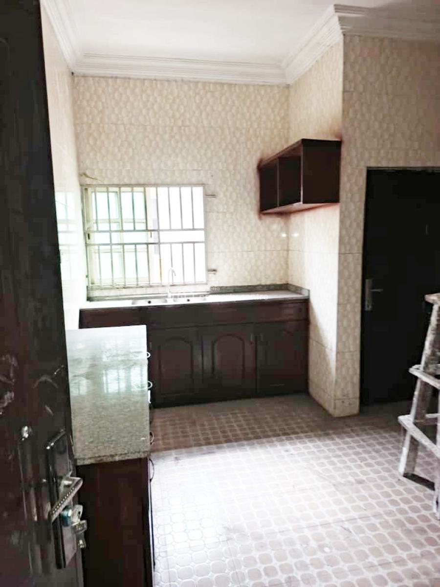 a Well Maintained Spacious 3 Bedroom Flat, Off Ogunnusi Road, Omole Phase 1, Ikeja, Lagos, Flat / Apartment for Rent