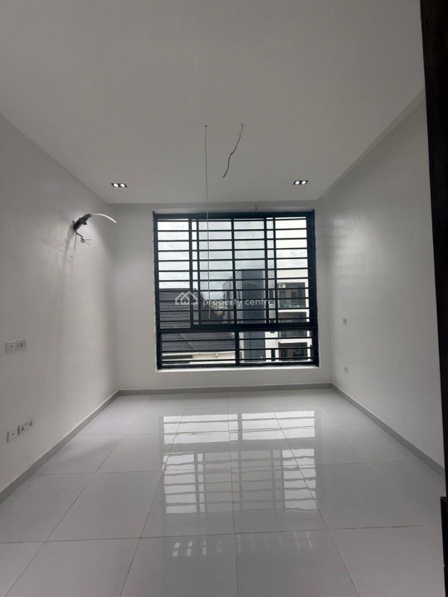 Beautifully Finished 2 Bedrooms En-suite, Ologolo, Lekki, Lagos, Flat / Apartment for Sale