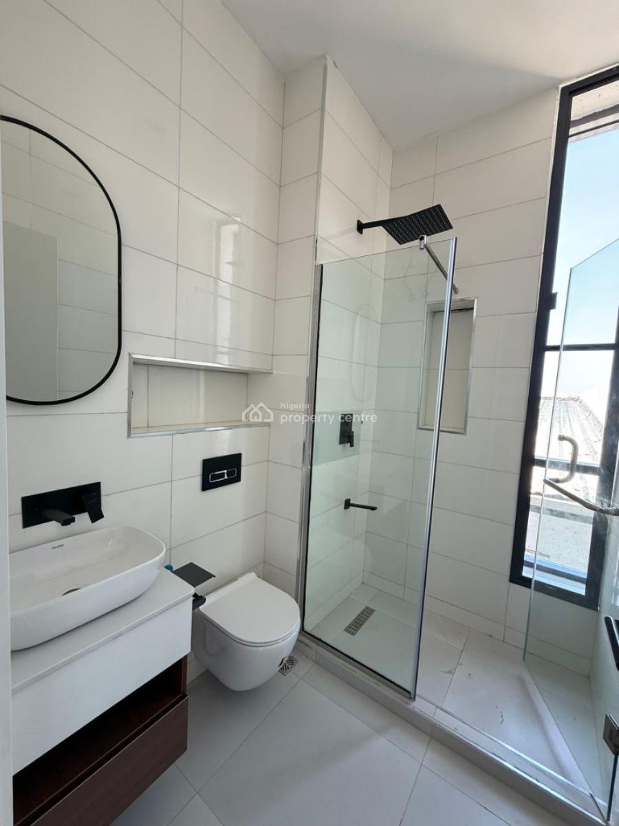 Beautifully Finished 2 Bedrooms En-suite, Ologolo, Lekki, Lagos, Flat / Apartment for Sale