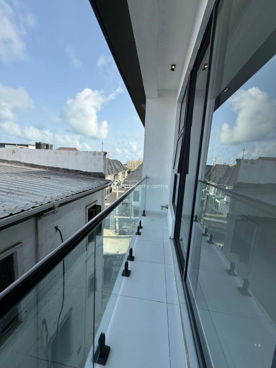 Beautifully Finished 2 Bedrooms En-suite, Ologolo, Lekki, Lagos, Flat / Apartment for Sale