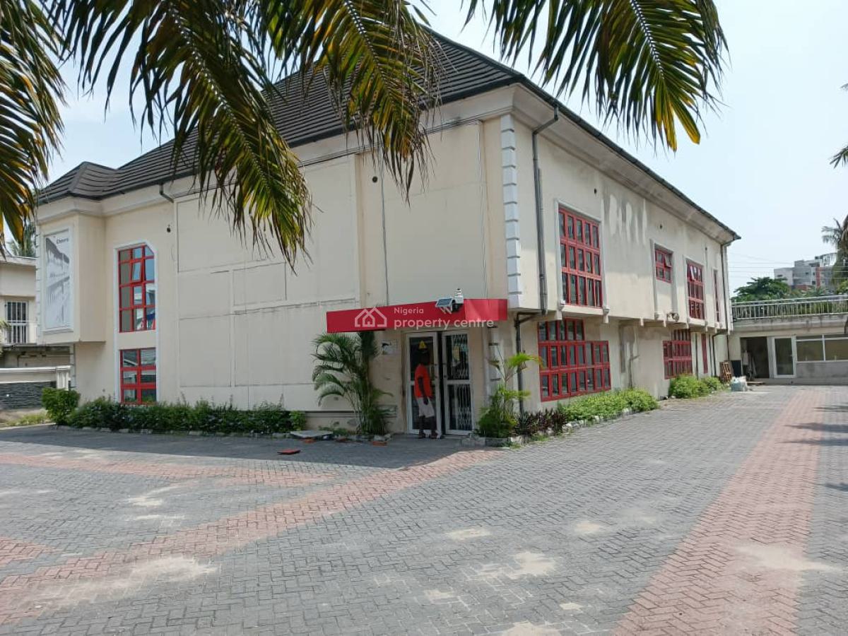 Commercial Building in a Good Location, Victoria Island (vi), Lagos, Commercial Property for Rent
