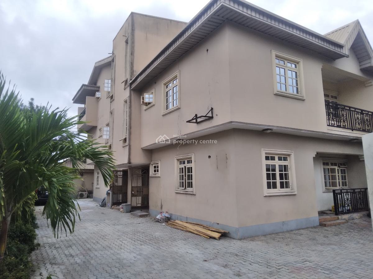 Four (4) Bedroom Apartment (upstairs), Lekki Phase 1, Lekki, Lagos, Flat / Apartment for Rent