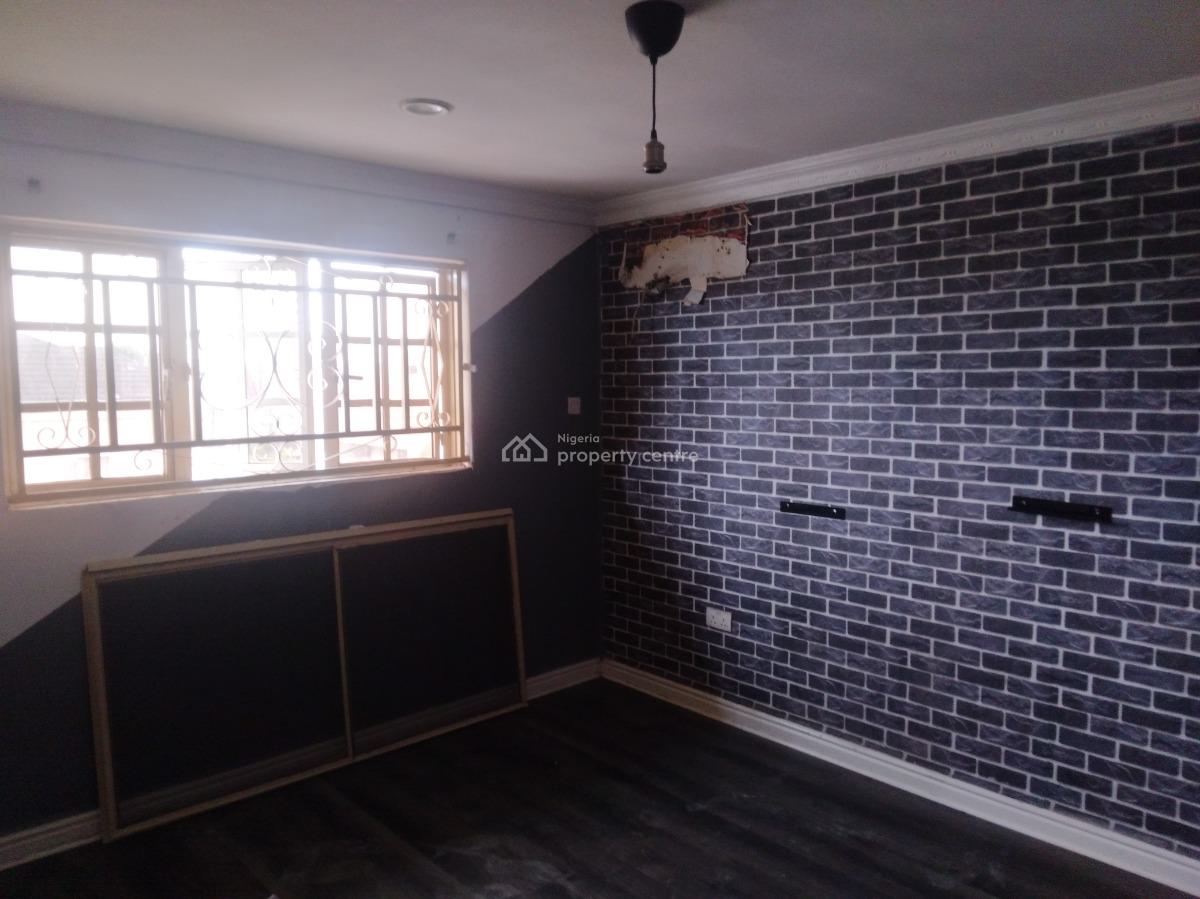 Four (4) Bedroom Apartment (upstairs), Lekki Phase 1, Lekki, Lagos, Flat / Apartment for Rent