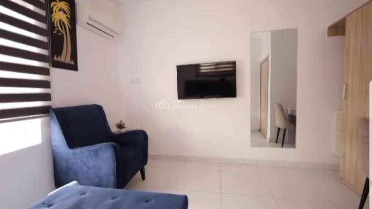 Fully Serviced & Furnished 1 Bedroom Apartment (24hrs Power), Maben Estate, Chevron Drive, Lekki, Lagos, Flat / Apartment for Rent