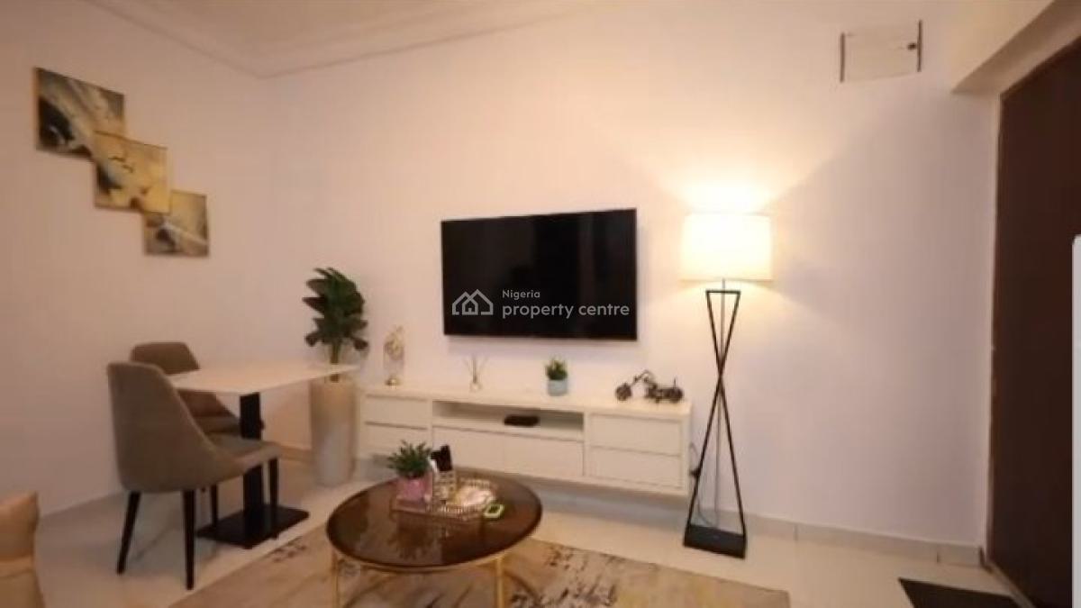 Fully Serviced & Furnished 1 Bedroom Apartment (24hrs Power), Maben Estate, Chevron Drive, Lekki, Lagos, Flat / Apartment for Rent