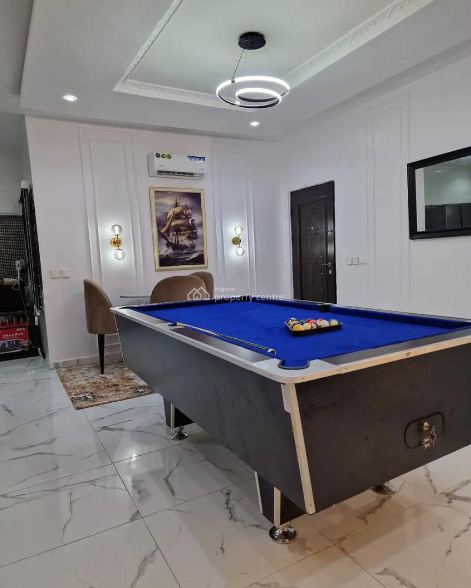 Cozy 2-bedroom Apartment with Snooker, Ikate, Lekki, Lagos, Flat / Apartment Short Let