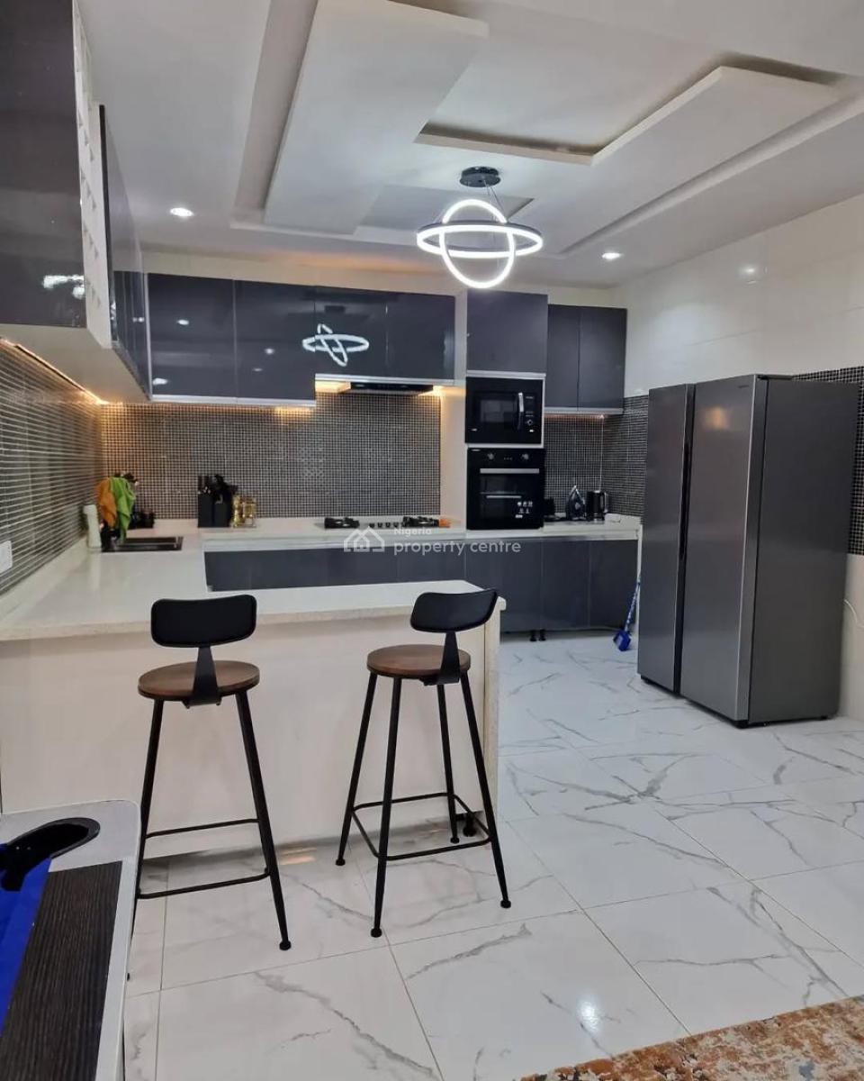 Cozy 2-bedroom Apartment with Snooker, Ikate, Lekki, Lagos, Flat / Apartment Short Let