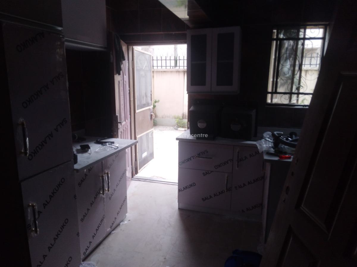 Ground Floor Three (3) Bedroom Flat, Lekki Phase 1, Lekki, Lagos, Flat / Apartment for Rent