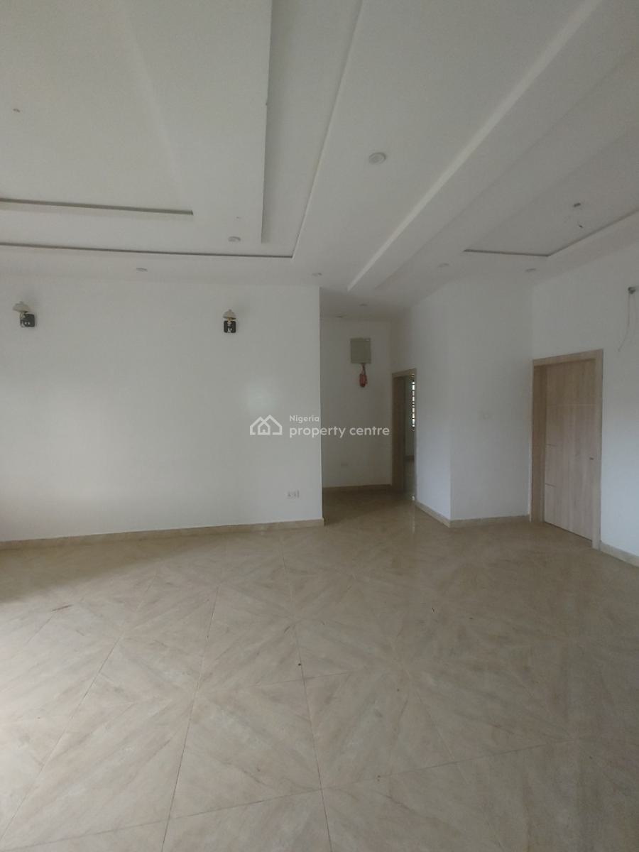 Massive 2 Bedroom Apartment, Upstairs in an Estate, Sangotedo, Sangotedo, Ajah, Lagos, Flat / Apartment for Rent