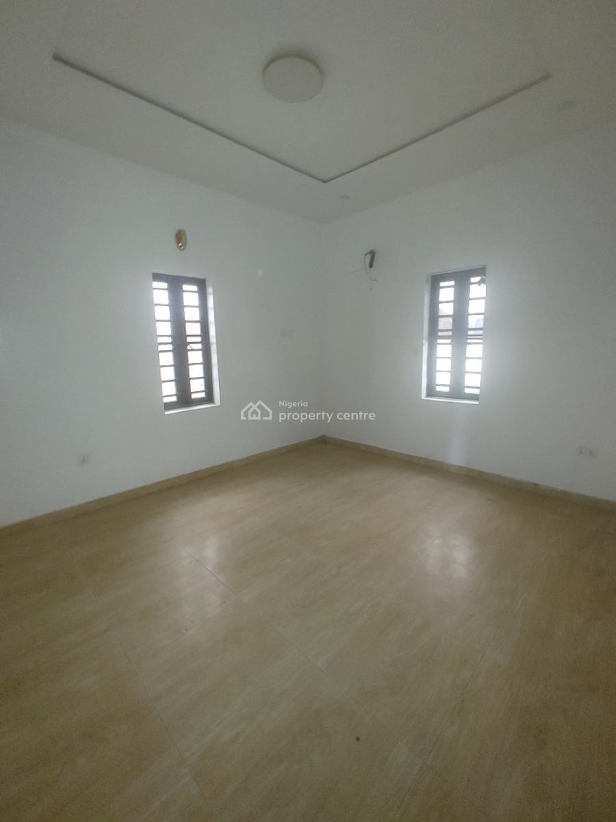 Massive 2 Bedroom Apartment, Upstairs in an Estate, Sangotedo, Sangotedo, Ajah, Lagos, Flat / Apartment for Rent