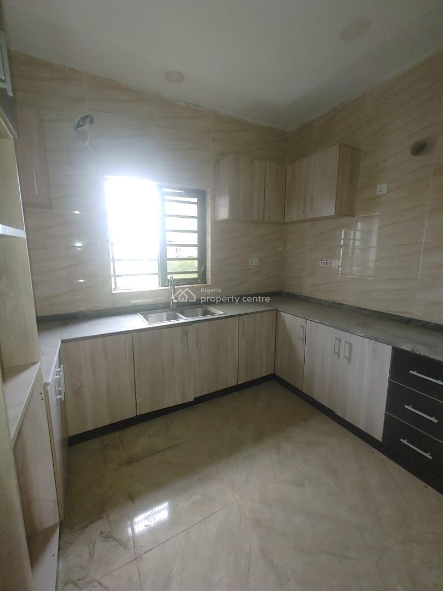 Massive 2 Bedroom Apartment, Upstairs in an Estate, Sangotedo, Sangotedo, Ajah, Lagos, Flat / Apartment for Rent