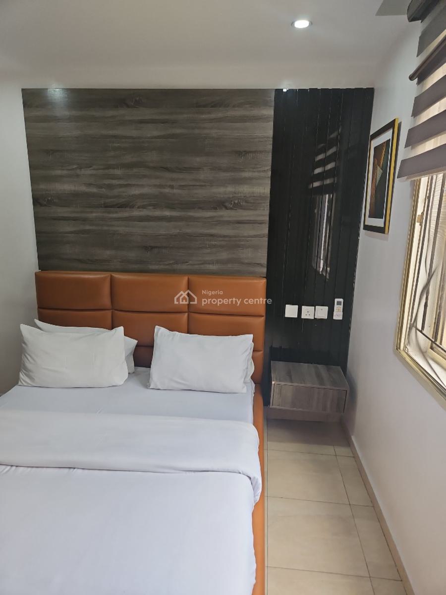 Luxury Duplex, Off Admiralty Way, Lekki Phase 1, Lekki, Lagos, Semi-detached Duplex for Sale