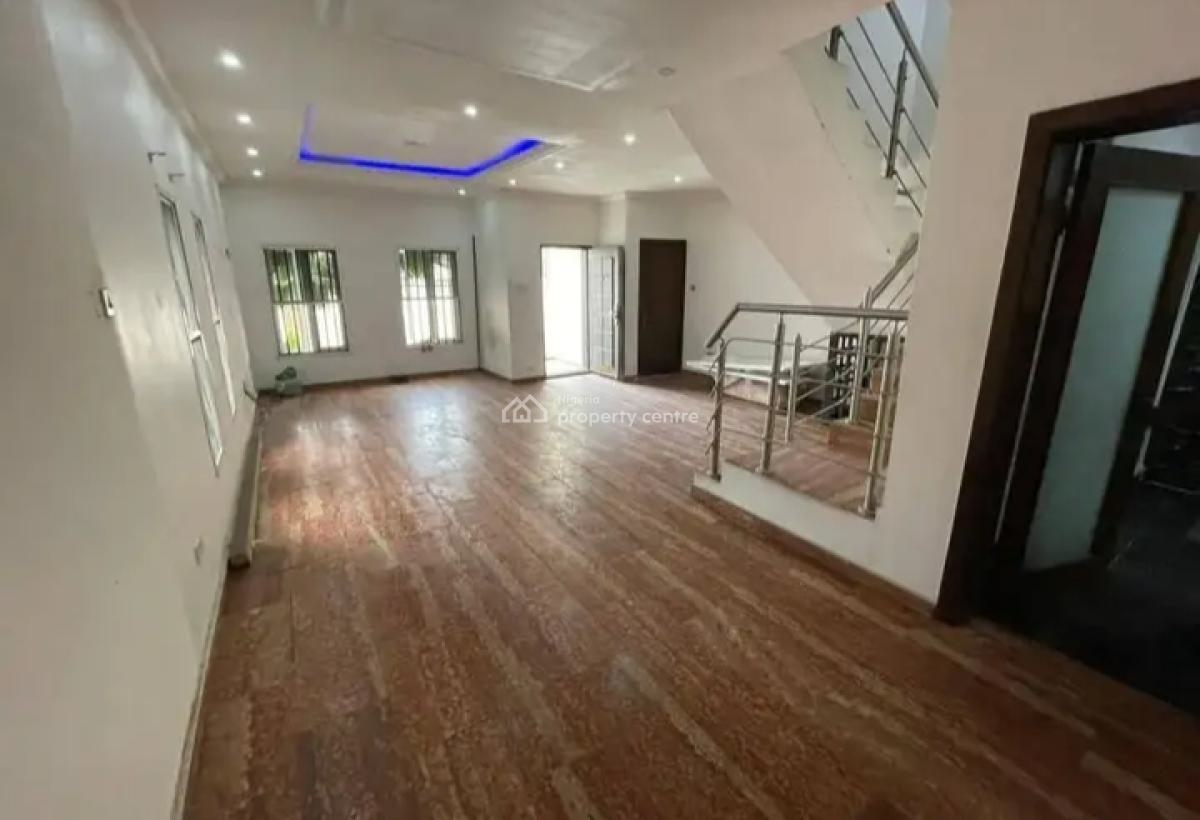 a Beautifully Built 4 Bedroom Terraced with Bq, Abiolas Court, Osapa, Lekki, Lagos, Terraced Duplex for Sale