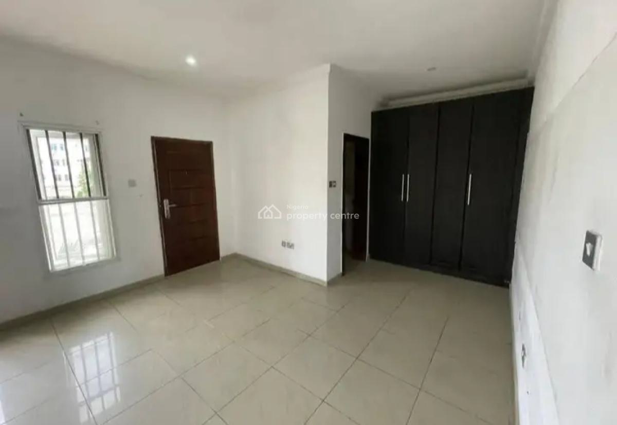 a Beautifully Built 4 Bedroom Terraced with Bq, Abiolas Court, Osapa, Lekki, Lagos, Terraced Duplex for Sale
