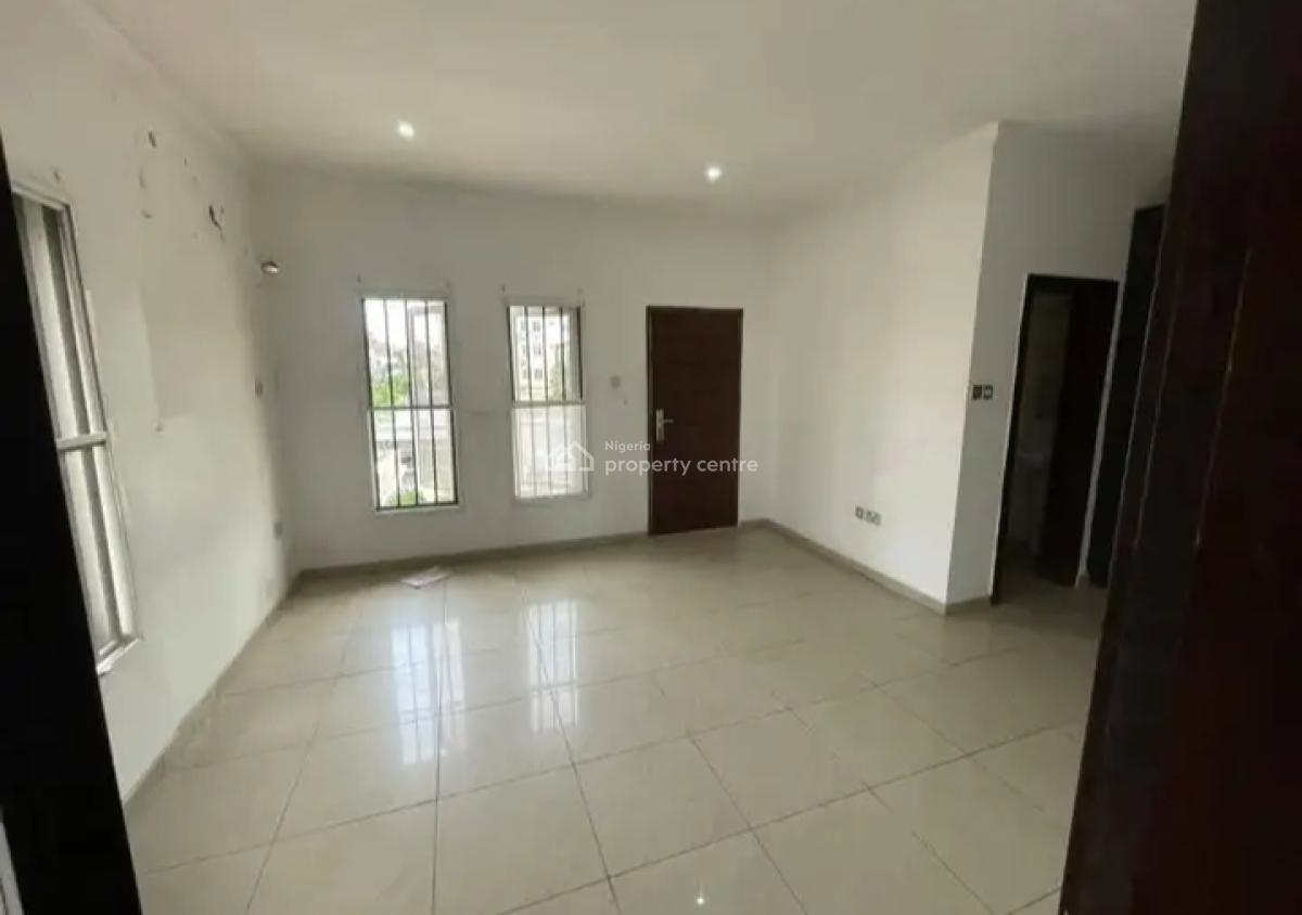 a Beautifully Built 4 Bedroom Terraced with Bq, Abiolas Court, Osapa, Lekki, Lagos, Terraced Duplex for Sale