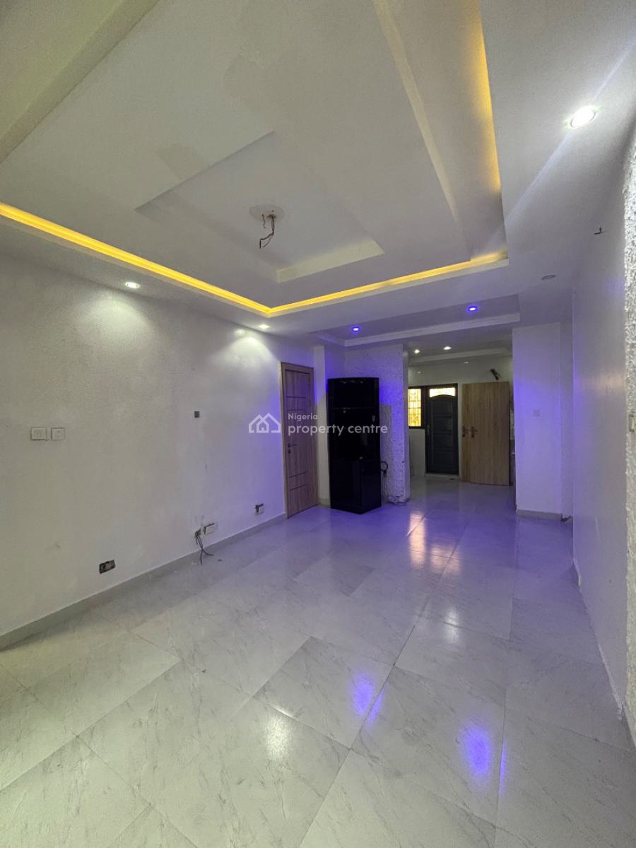 2 Bedroom Apartment with Swimming Pool , Gym , Game Room, Ikate Elegushi, Lekki, Lagos, Flat / Apartment for Rent