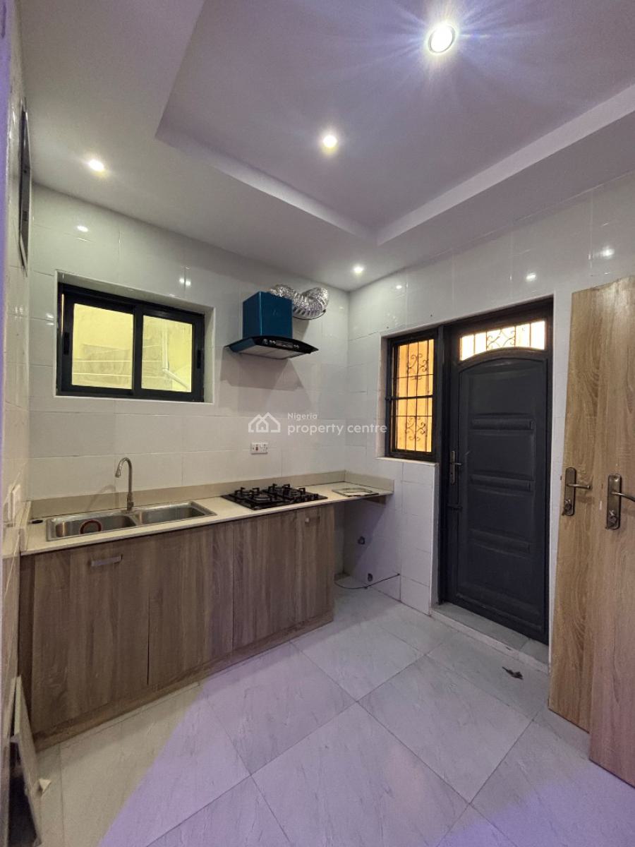 2 Bedroom Apartment with Swimming Pool , Gym , Game Room, Ikate Elegushi, Lekki, Lagos, Flat / Apartment for Rent