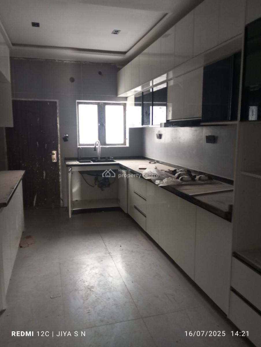 Newly Built 5 Bedroom Terrace Duplex on 2 Floors, By American International School, Durumi, Abuja, Terraced Duplex for Sale