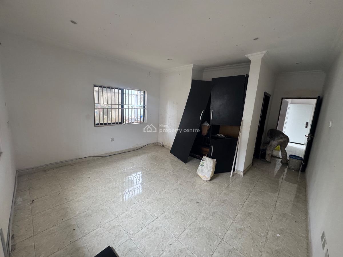 a Nice and Spacious Room and Parlour Available, Off Admiralty Road, Lekki Phase 1, Lekki, Lagos, Mini Flat (room and Parlour) for Rent
