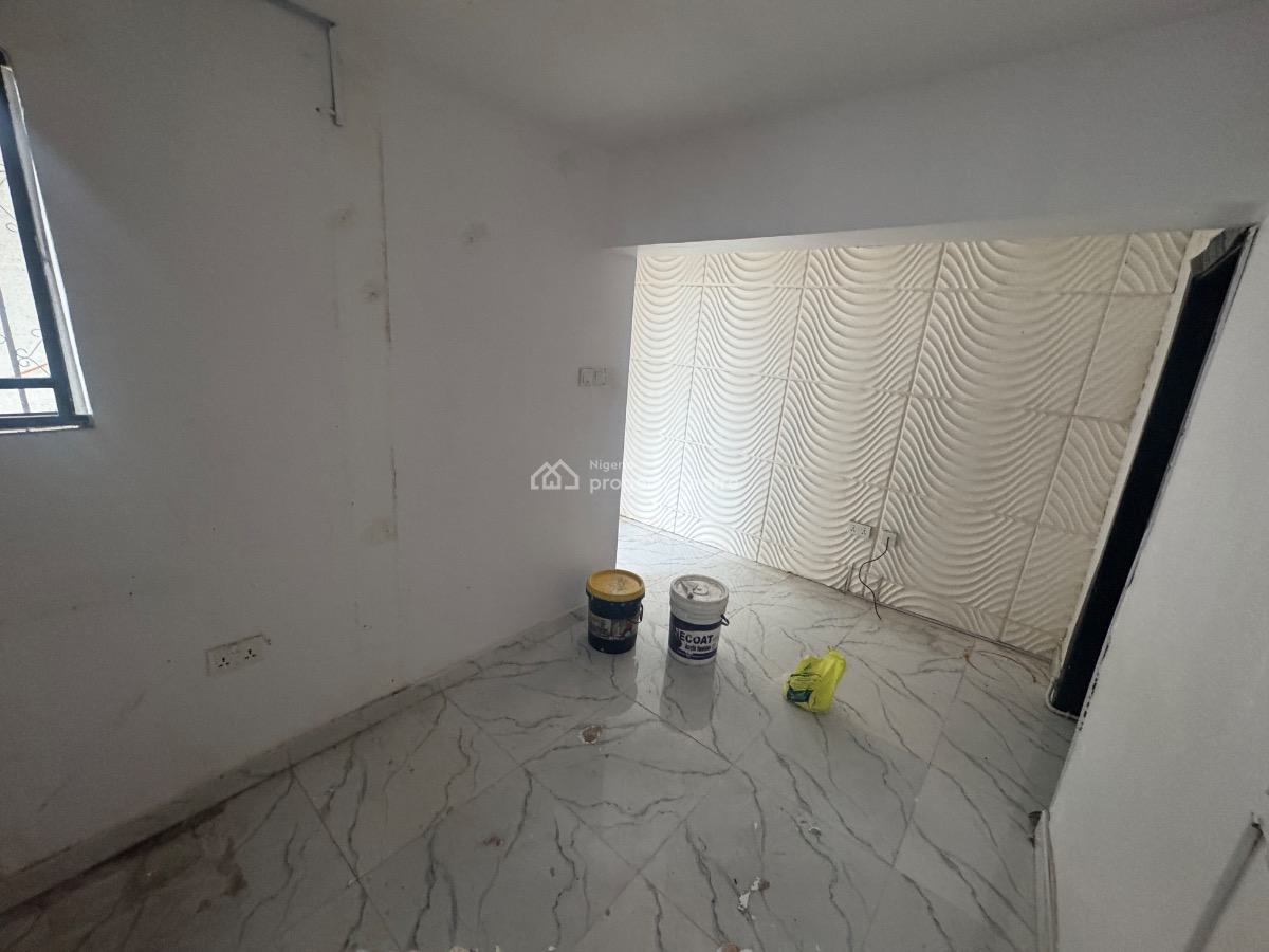 a Nice and Spacious Room and Parlour Available, Off Admiralty Road, Lekki Phase 1, Lekki, Lagos, Mini Flat (room and Parlour) for Rent