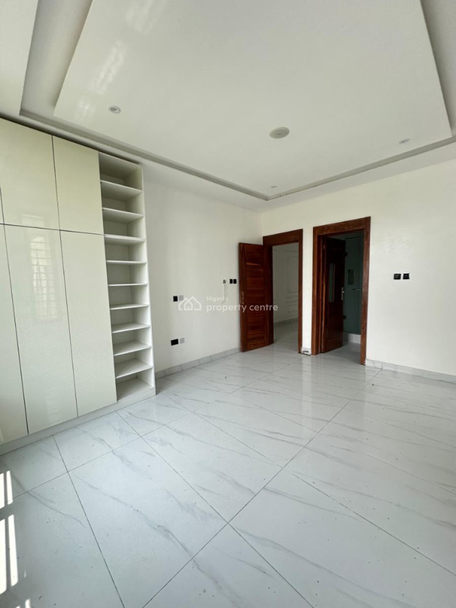 Spacious 5-bedroom Detached Duplex with Bq & Swimming Pool, Ikota, Lekki, Lagos, Detached Duplex for Sale