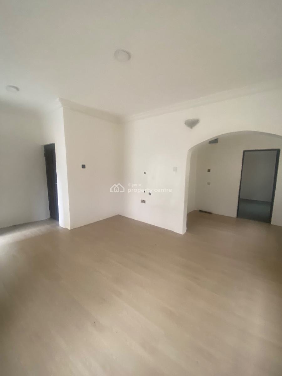 Well Built 1 Bedroom Mini Flat, Lekki Phase 1, Lekki, Lagos, Flat / Apartment for Rent