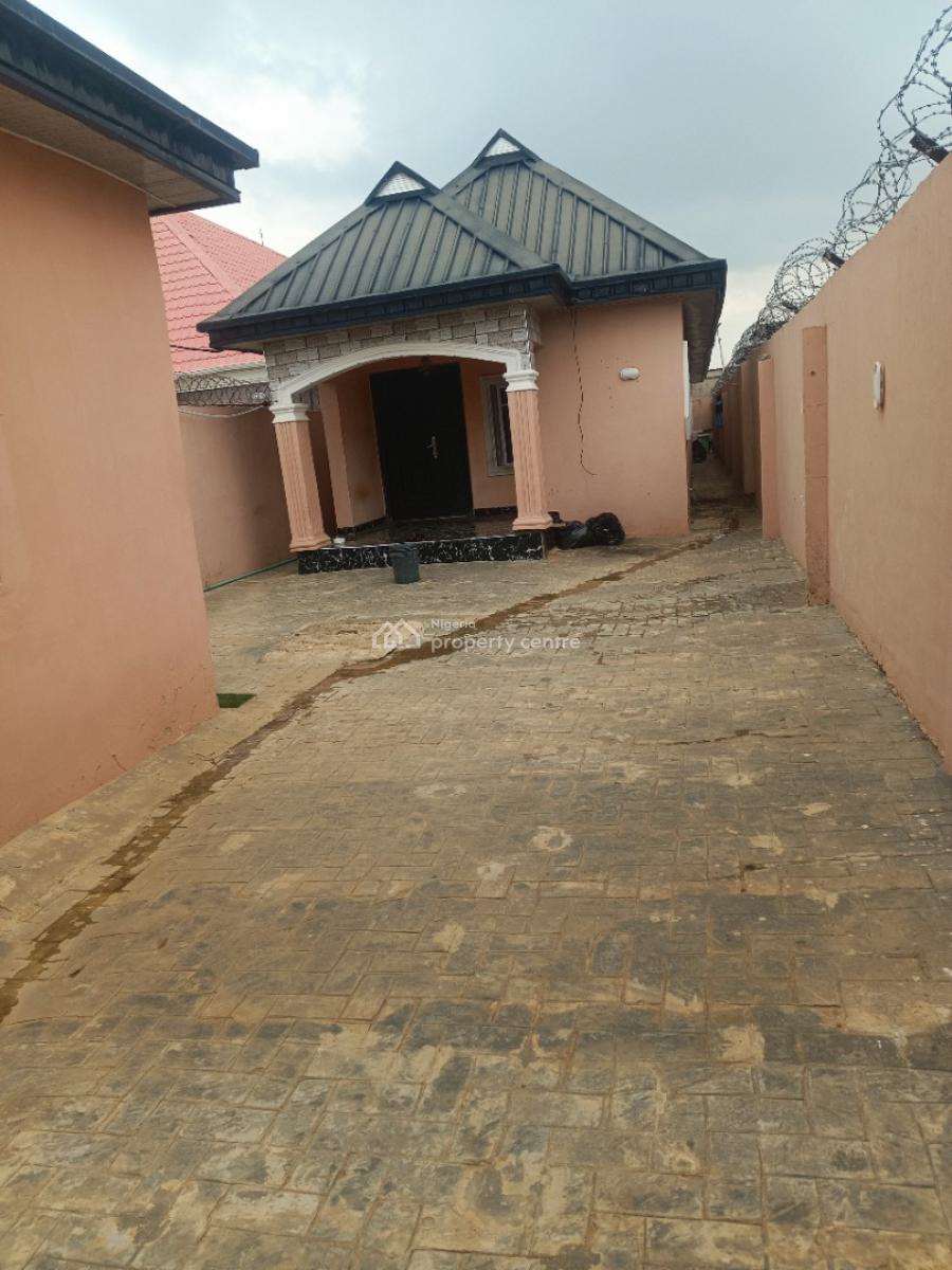 Pop 2 Bedroom Flat, Oreyo, Igbogbo, Ikorodu, Lagos, Detached Bungalow for Rent