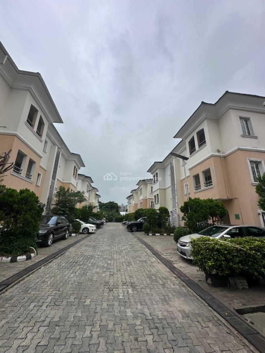 4  Bedroom Semi Detached, Ikoyi, Old Ikoyi, Ikoyi, Lagos, Semi-detached Duplex for Rent