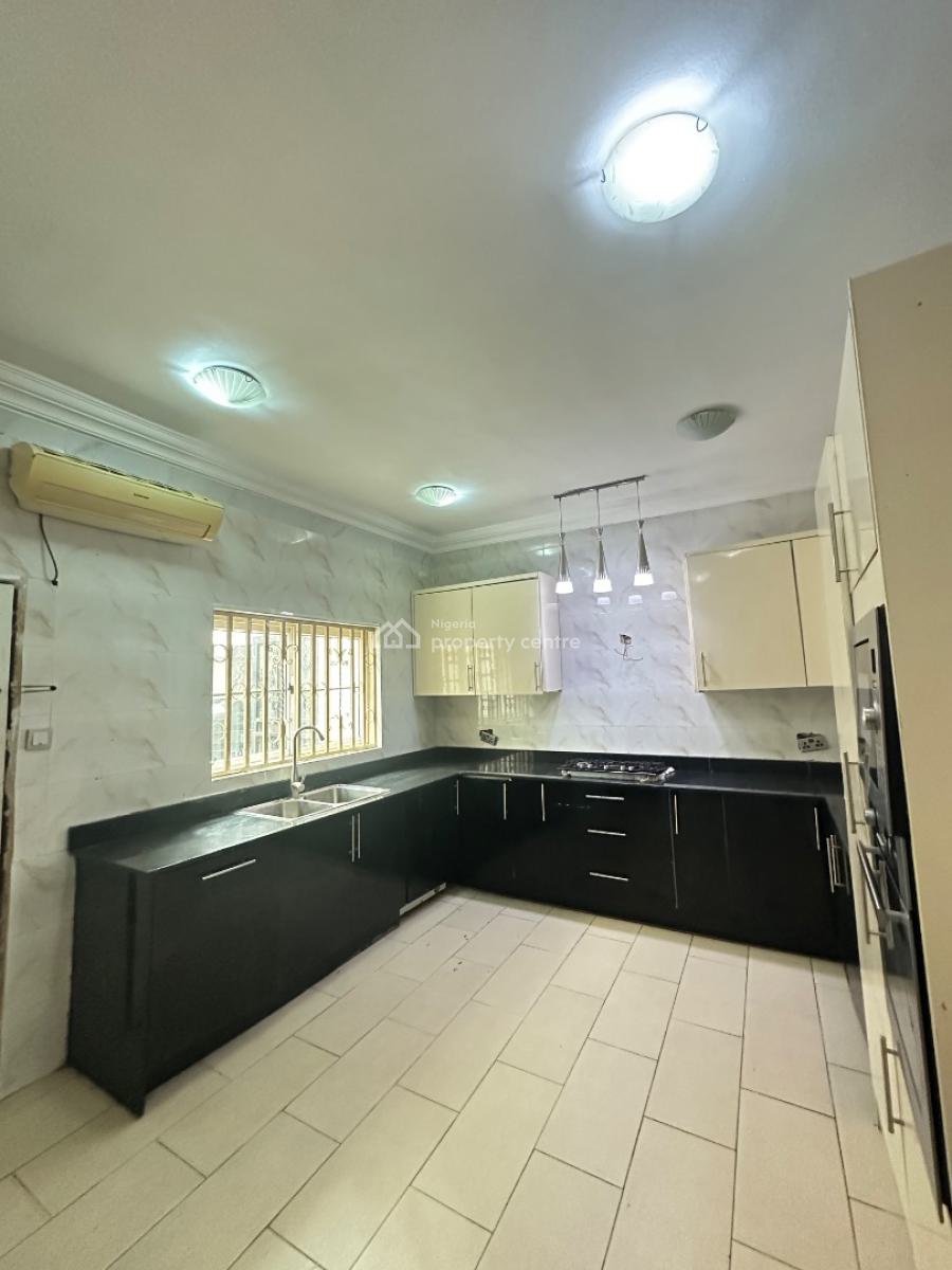 4  Bedroom Semi Detached, Ikoyi, Old Ikoyi, Ikoyi, Lagos, Semi-detached Duplex for Rent