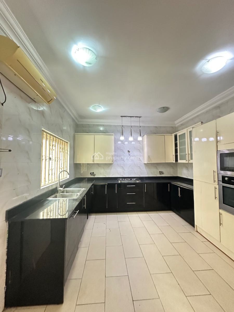 4  Bedroom Semi Detached, Ikoyi, Old Ikoyi, Ikoyi, Lagos, Semi-detached Duplex for Rent